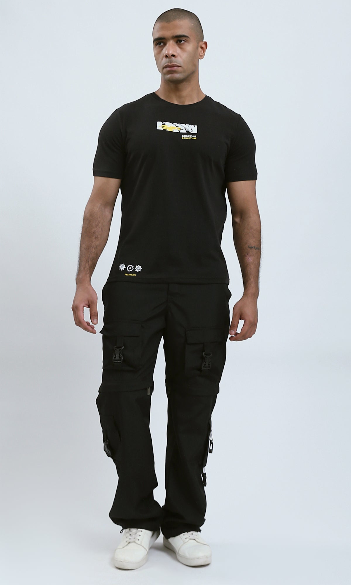 O190168 - Black Short Sleeves Tee With Front And Back Print