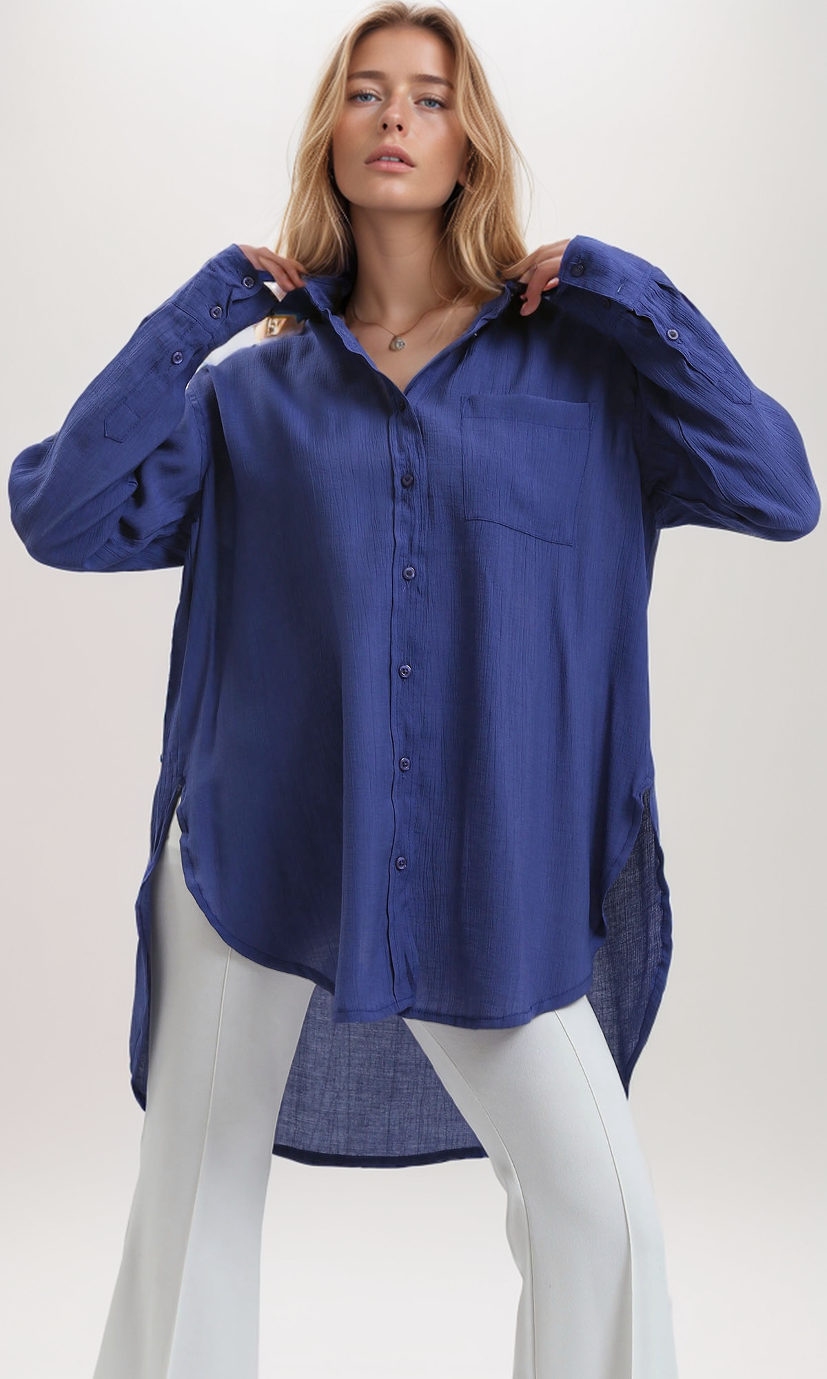O190353 Loose Dark Blue Buttoned Blue Shirt