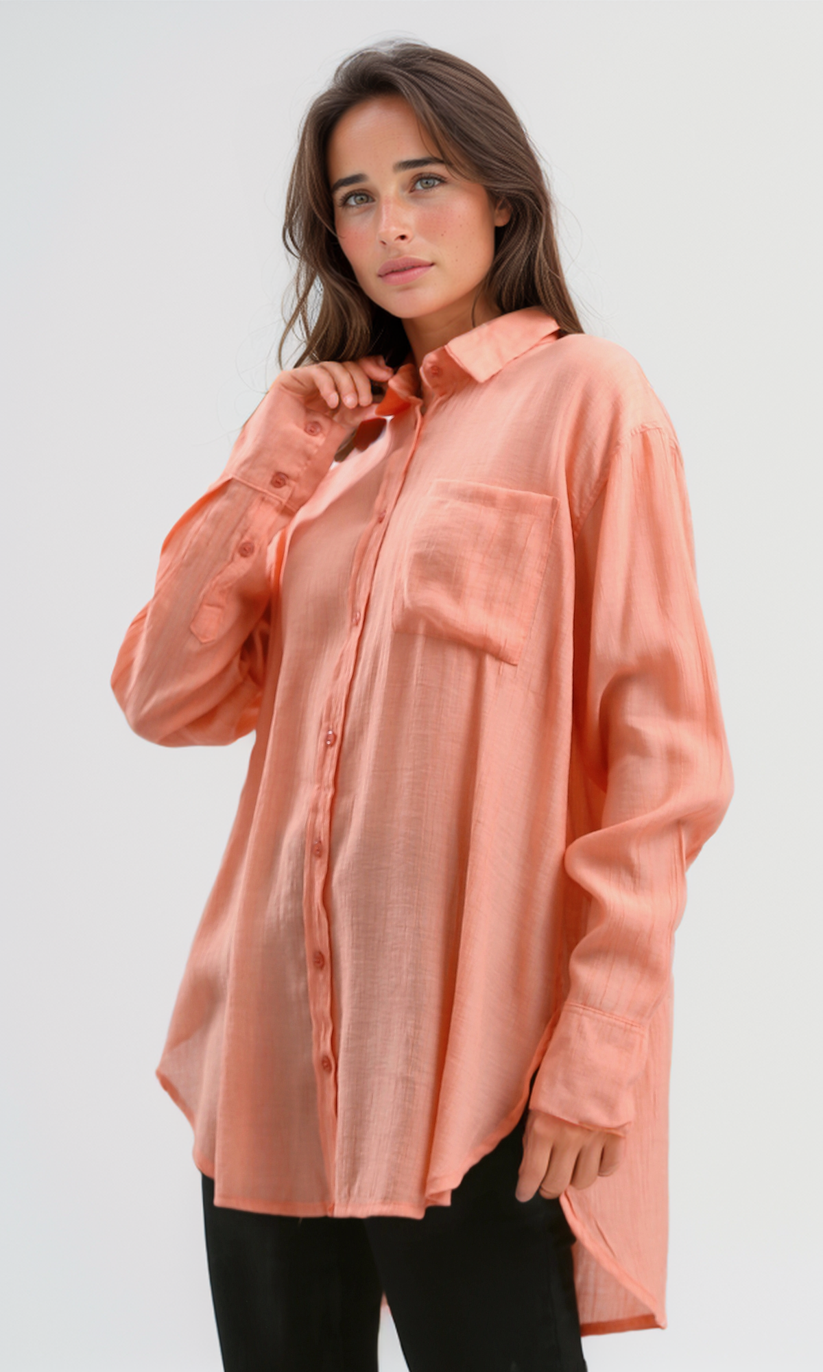 O190356 Long Sleeves Loose Fit Light Simone Shirt With Pocket