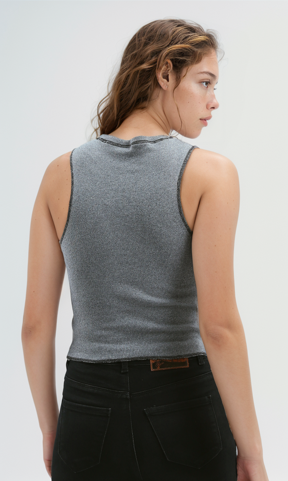 O191033 Sleeveless Stitched Tee With Front Print -Heather Dark Grey