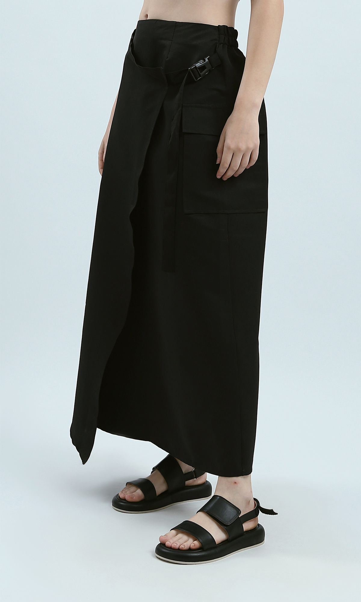 O191149 Black Feminine Slip On Skirt With Elastic Waist