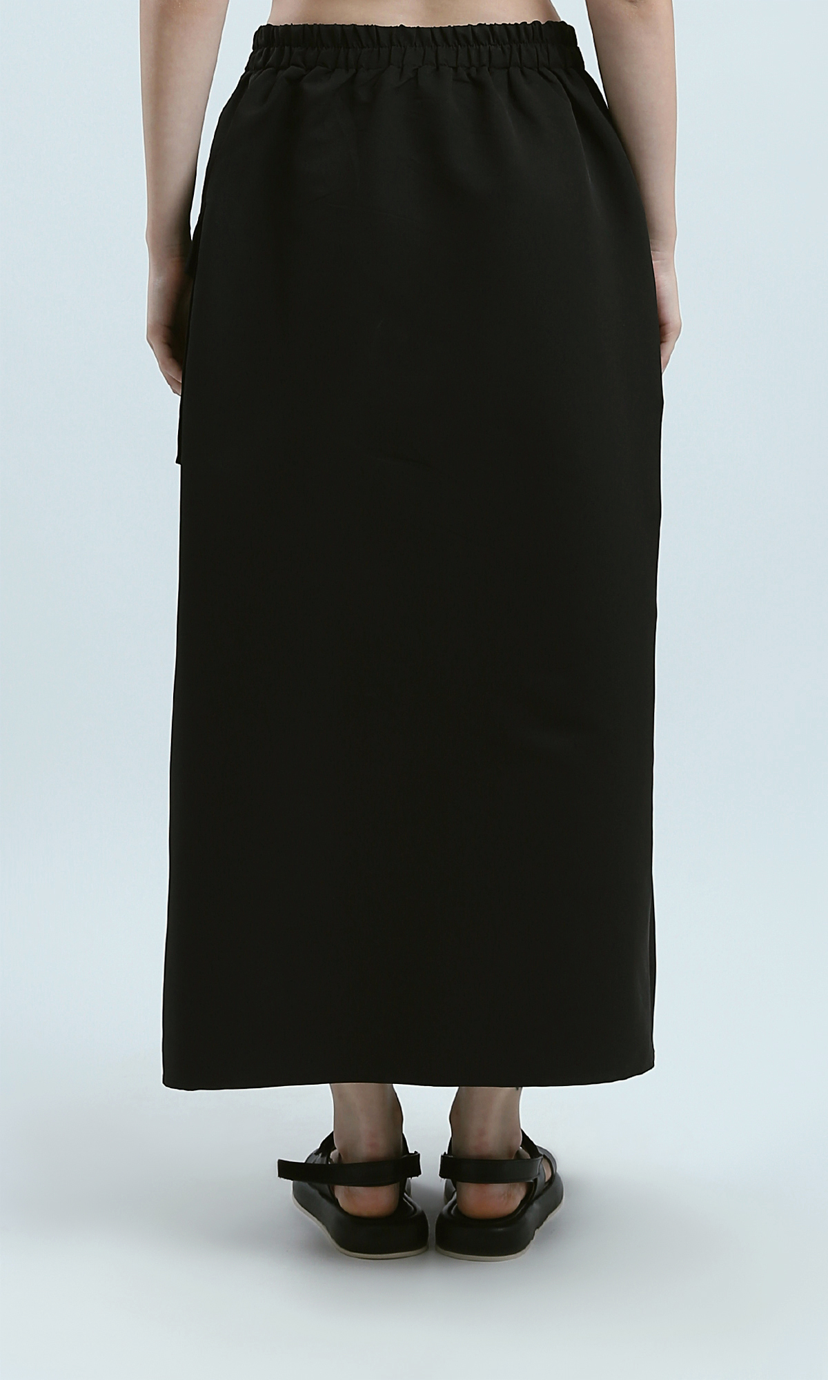 O191149 Black Feminine Slip On Skirt With Elastic Waist