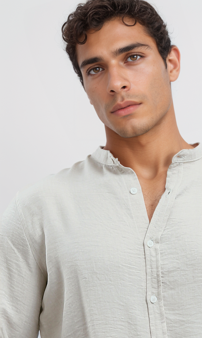 قميص صيفي أبيض لؤلؤي بأكمام طويلة