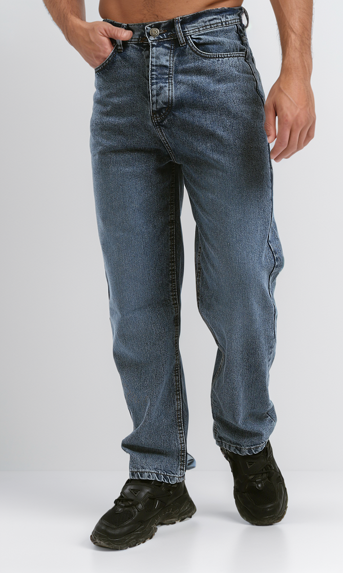 O191272 Solid Stonewash Straight Leg Jeans