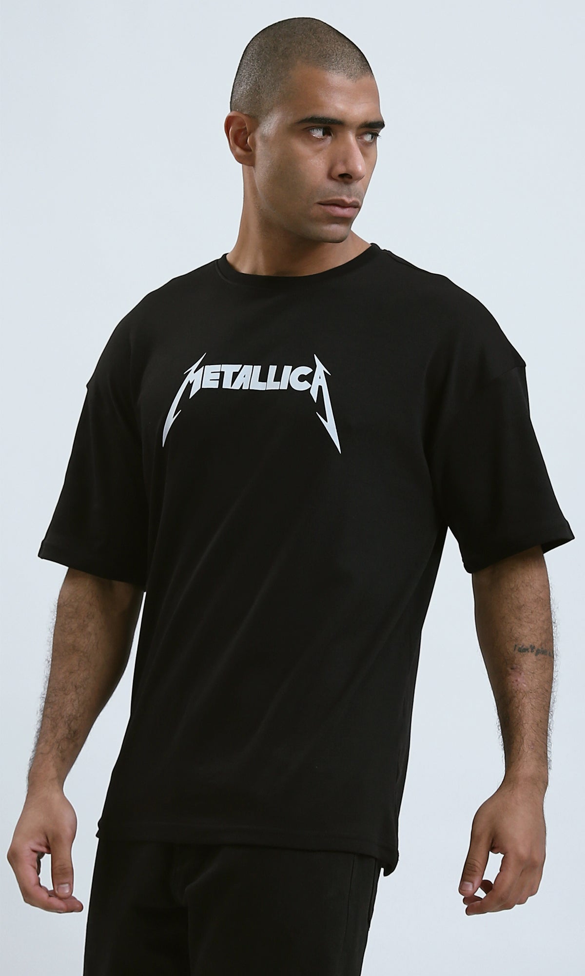O191638 - 'Metallica'' Black Printed Short Sleeves Tee