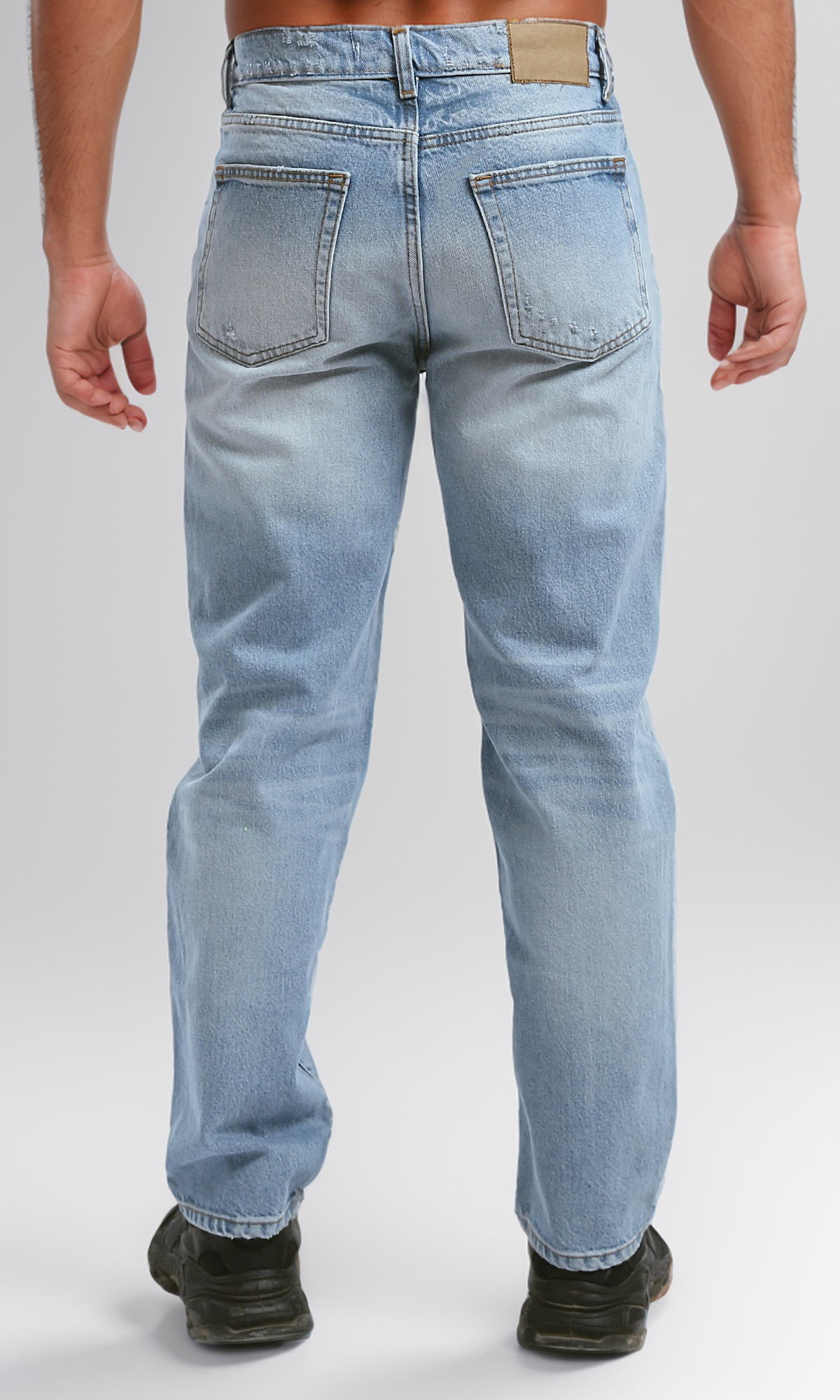 O191694 Solid Light Blue Regular Fit Jeans