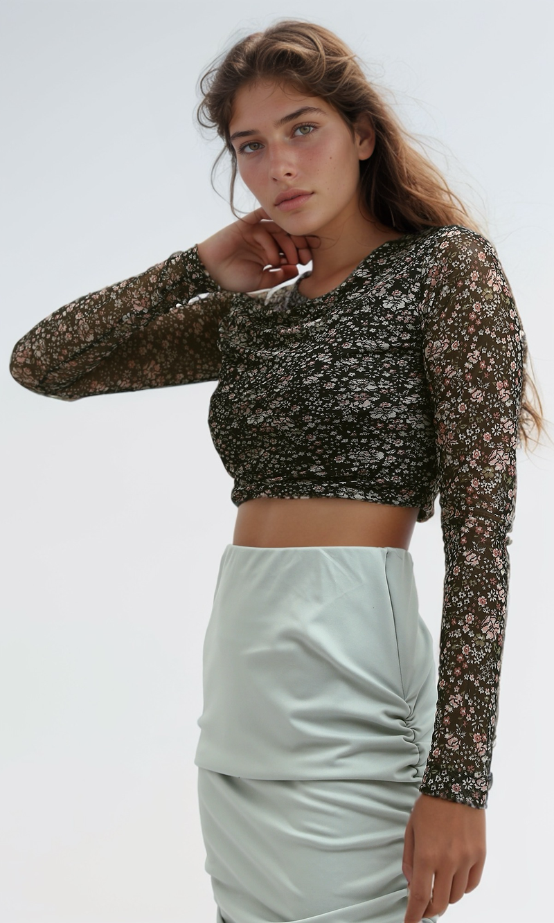 O191866 Black & Fushia Cropped Chiffon Feminine Tee