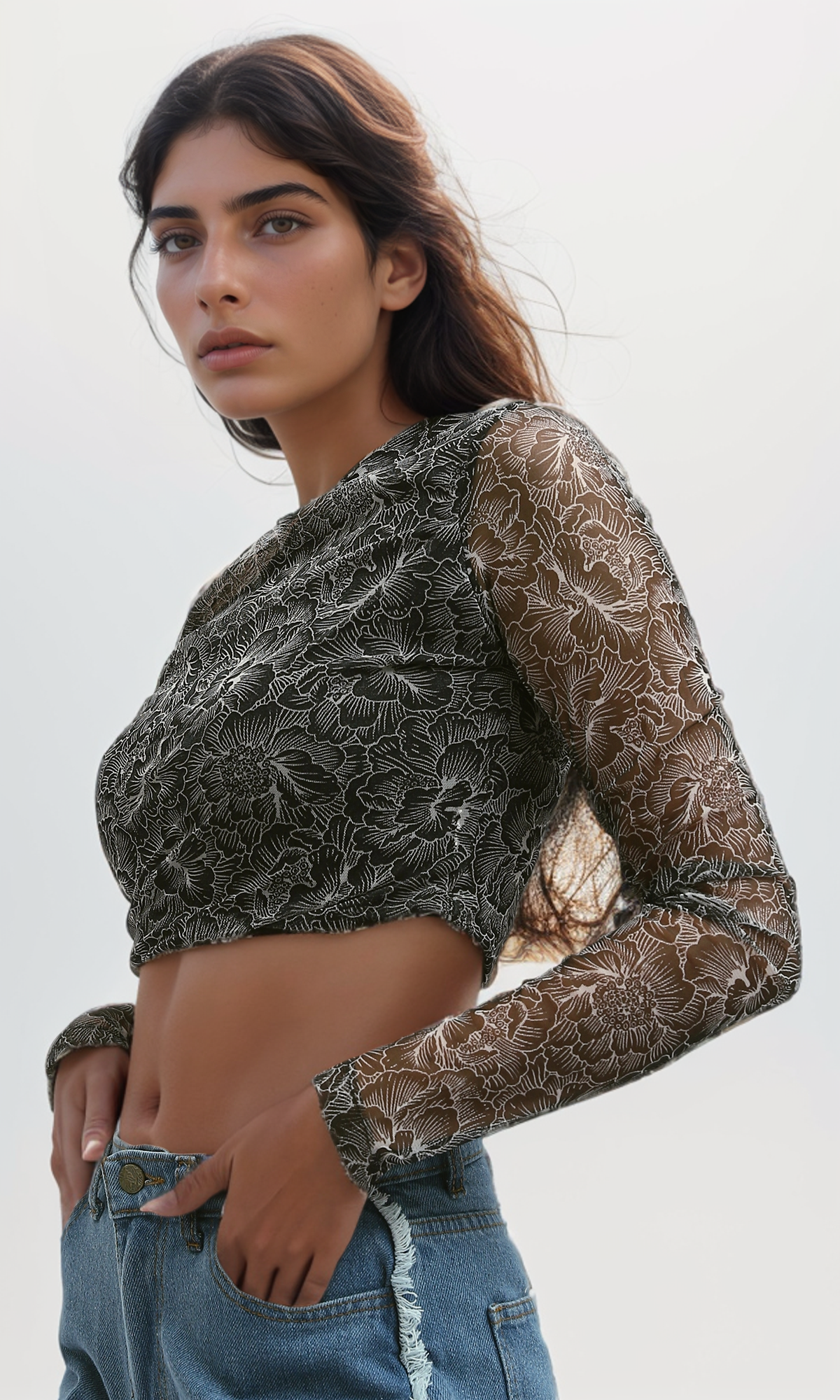 O191899 Black And White Chiffon Top Round Neck