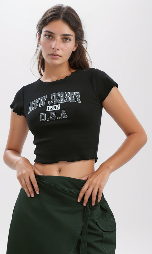 O192029  Lettuce Hem Black Feminine Cropped Top