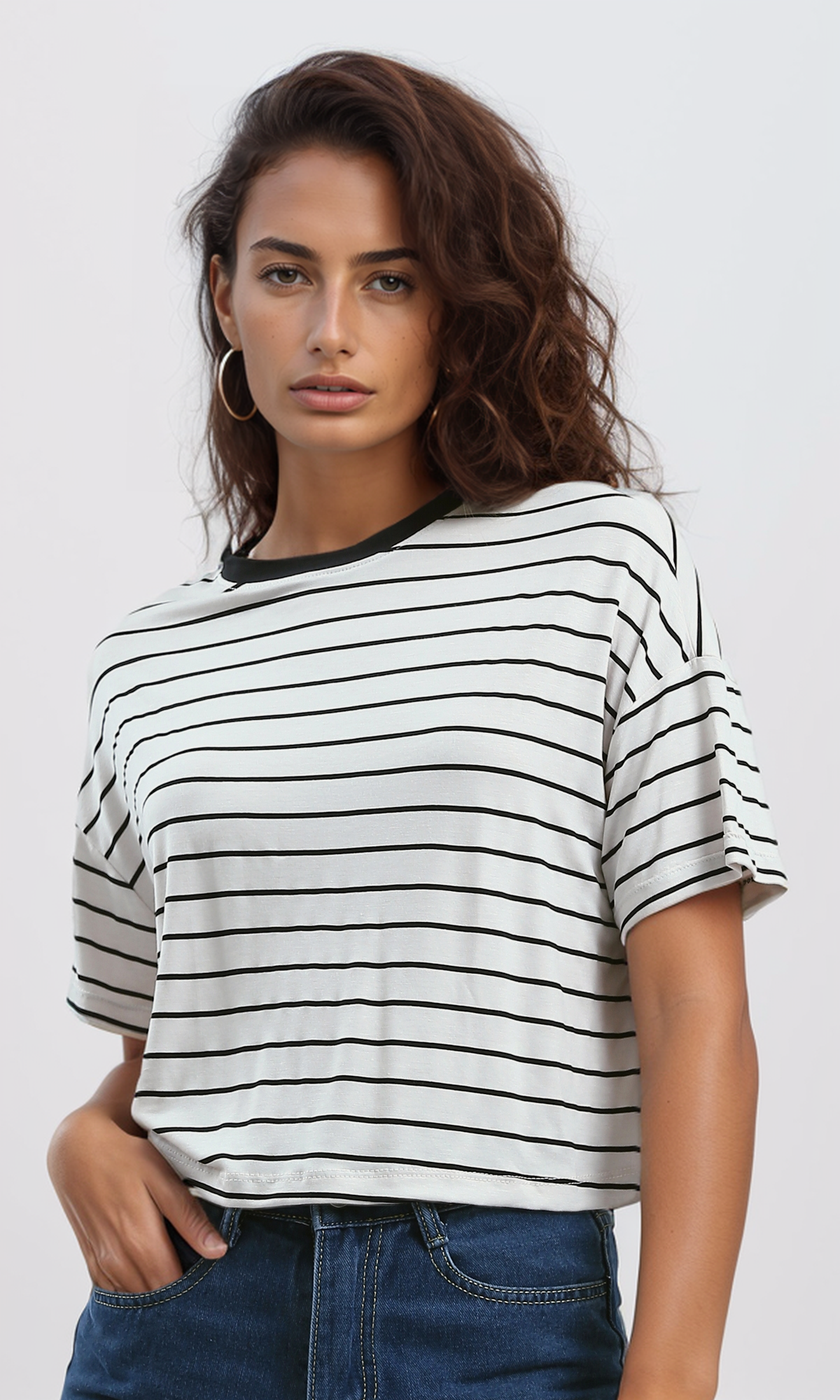 O192297 Casual Relaxed Fit White On The Side Strip Tee