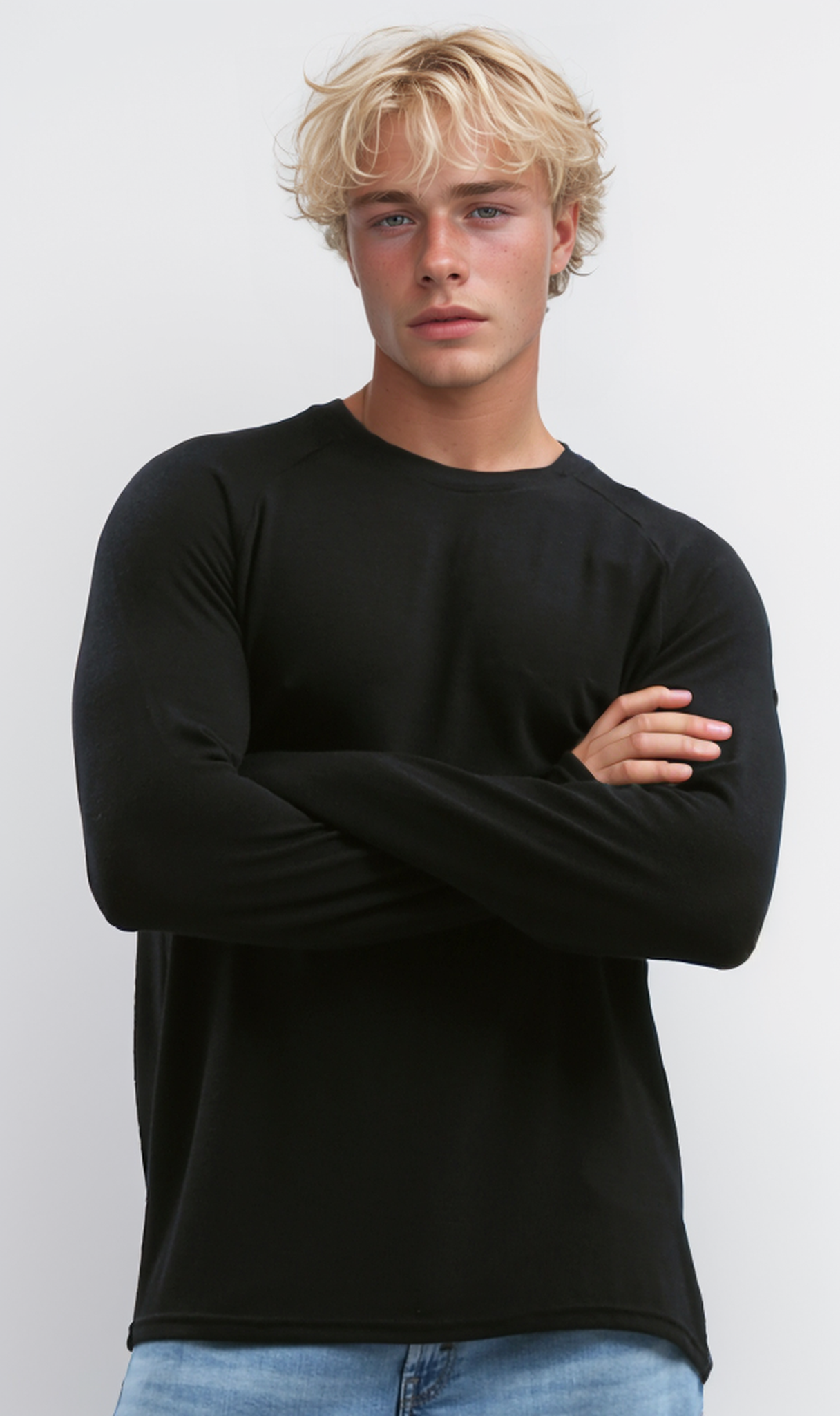 O192316 Black Long Sleeves Slip On Tee With Crew Neck