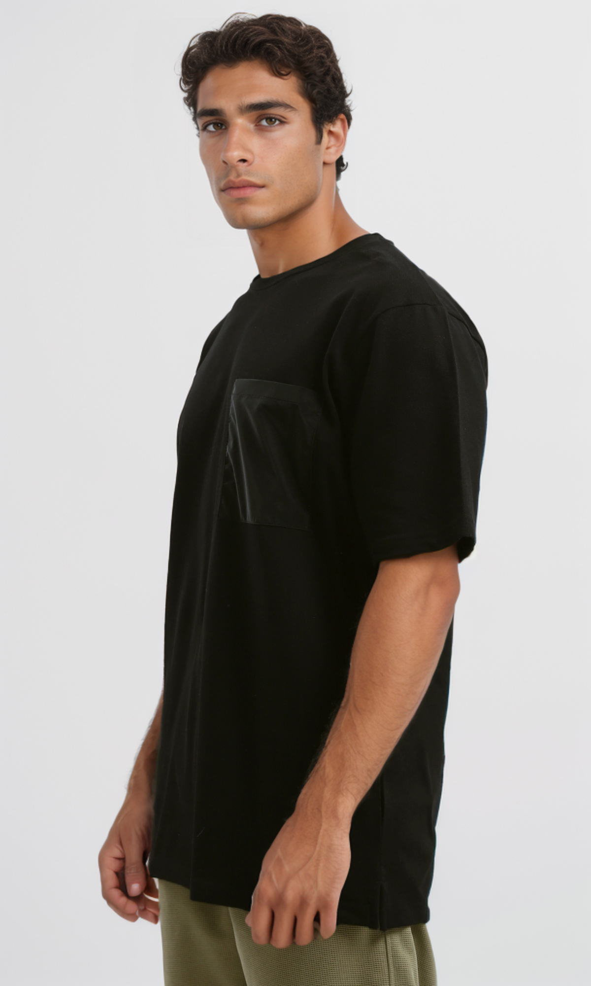 O192555 Solid Black Loose Tee With Front Pocket