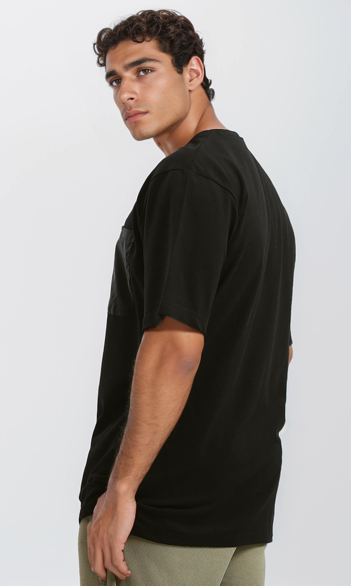 O192555 Solid Black Loose Tee With Front Pocket