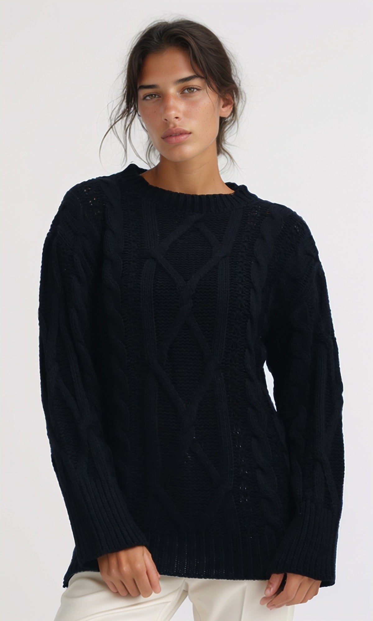 Navy Oversized Cable-Knit Crew Neck Sweater - O192850