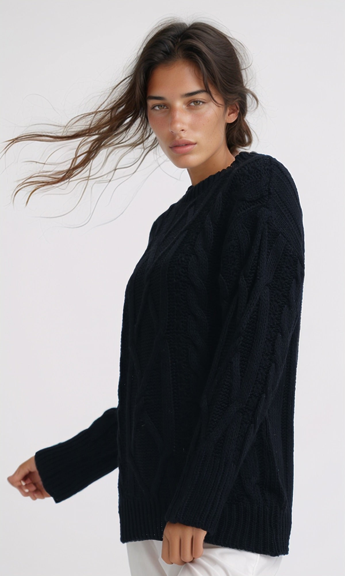 Navy Oversized Cable-Knit Crew Neck Sweater - O192850