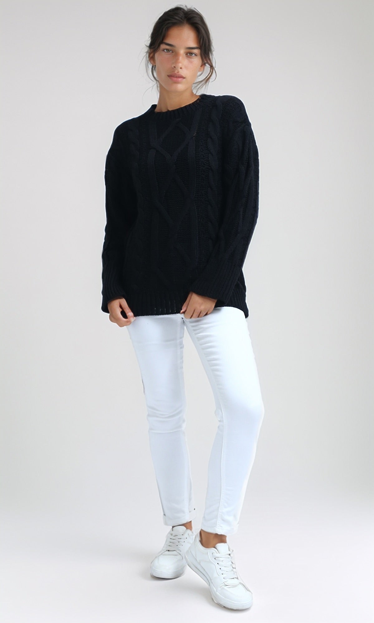 Navy Oversized Cable-Knit Crew Neck Sweater - O192850