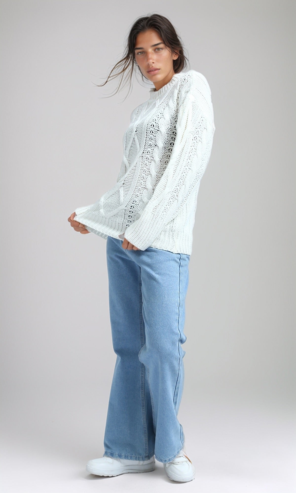 Pristine Cable-Knit Oversized Pullover - O192851