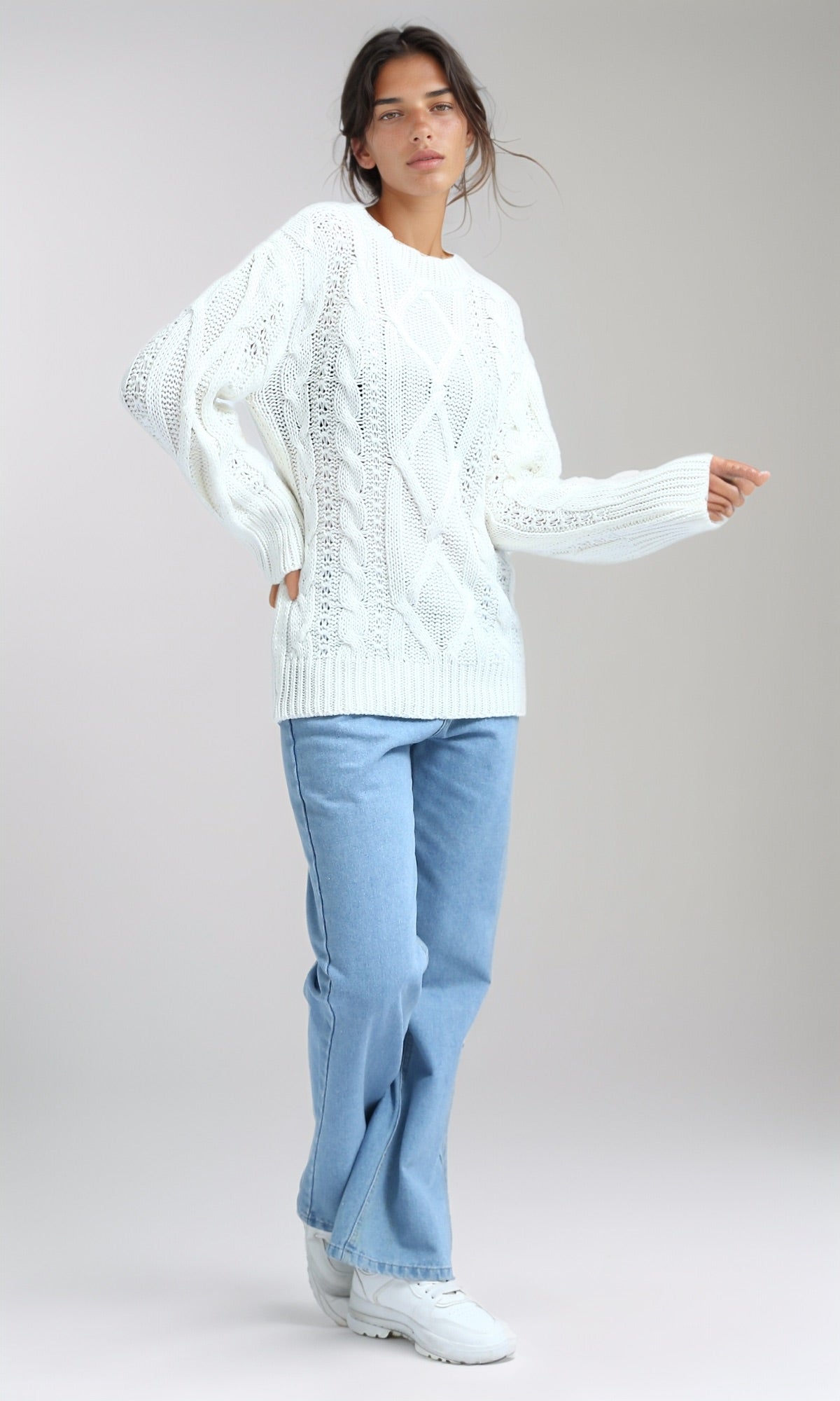 Pristine Cable-Knit Oversized Pullover - O192851