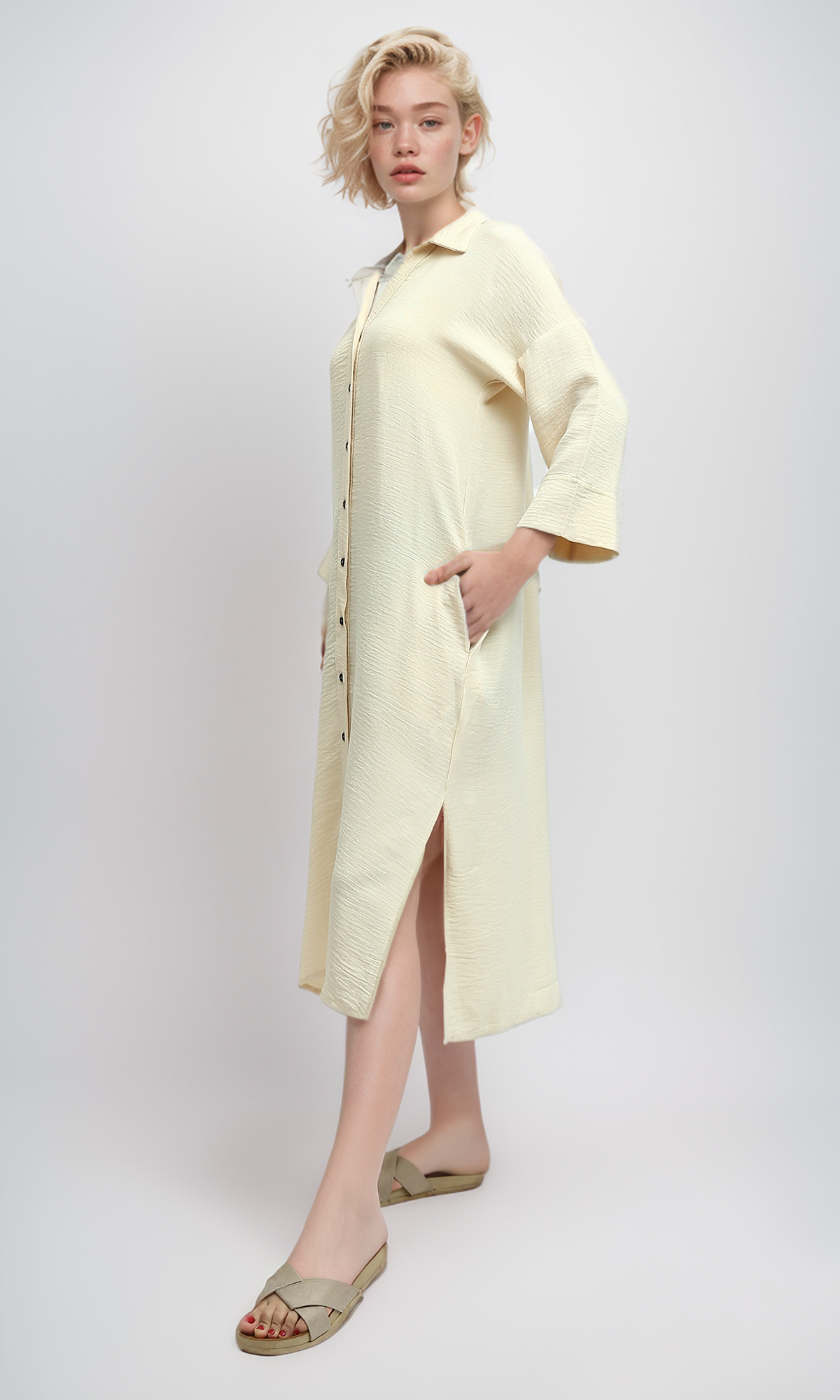 O193264 Long Sleeves Buttoned Biege Shirt Dress With Side Slit