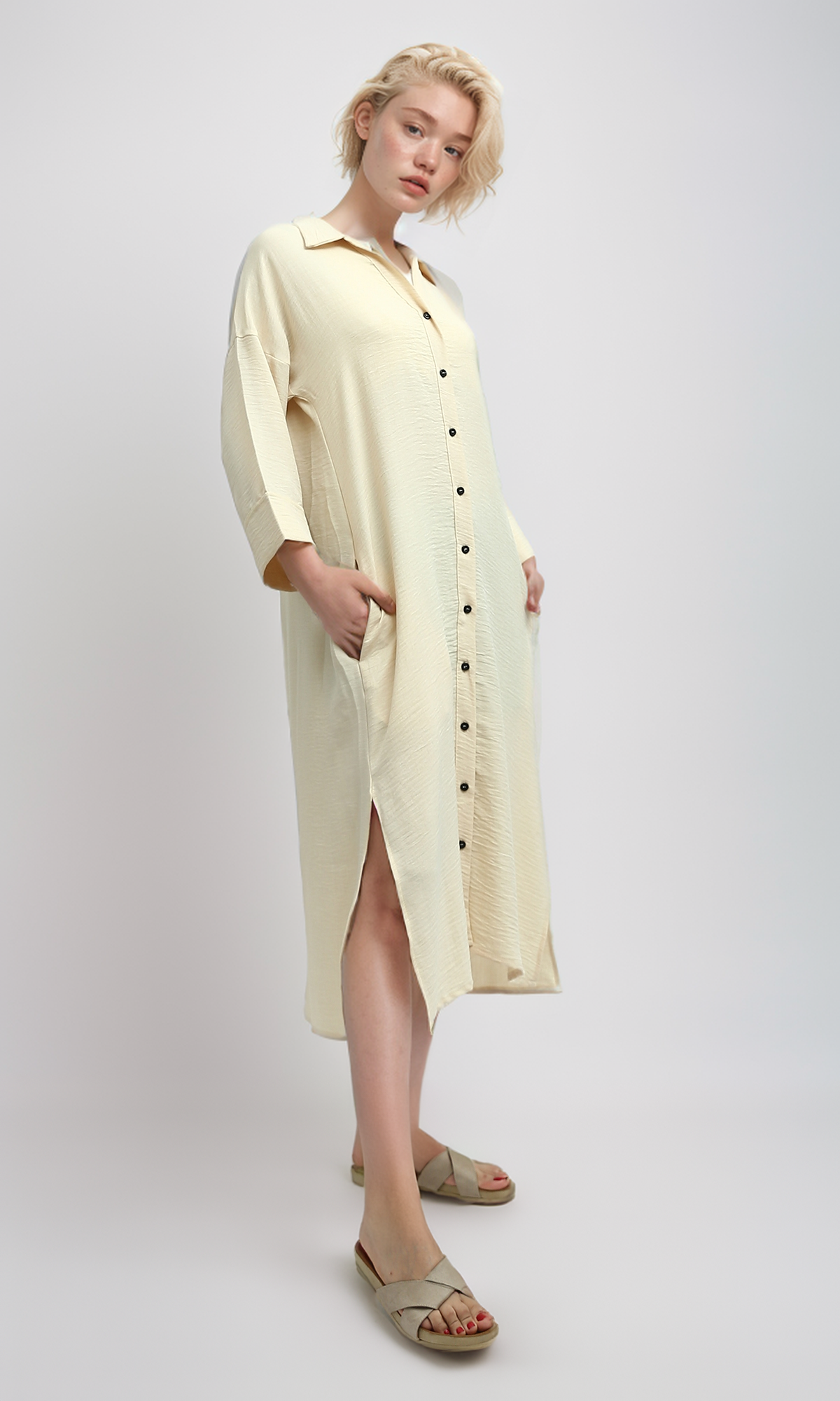 O193264 Long Sleeves Buttoned Biege Shirt Dress With Side Slit