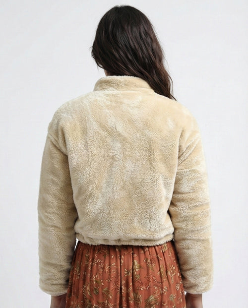 جاكيت فرو صناعي قصير قطيفة كريمي