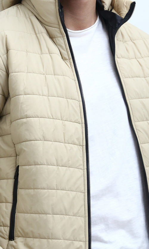 جاكيت بيج بغطاء رأس قابل للتعديل وأكمام طويلة