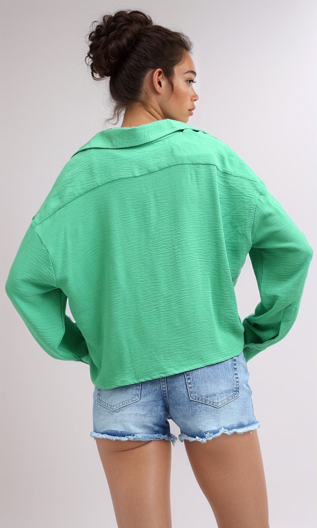 O197606 Side Patched Pocket Regular Fit Green Cropped Shirt