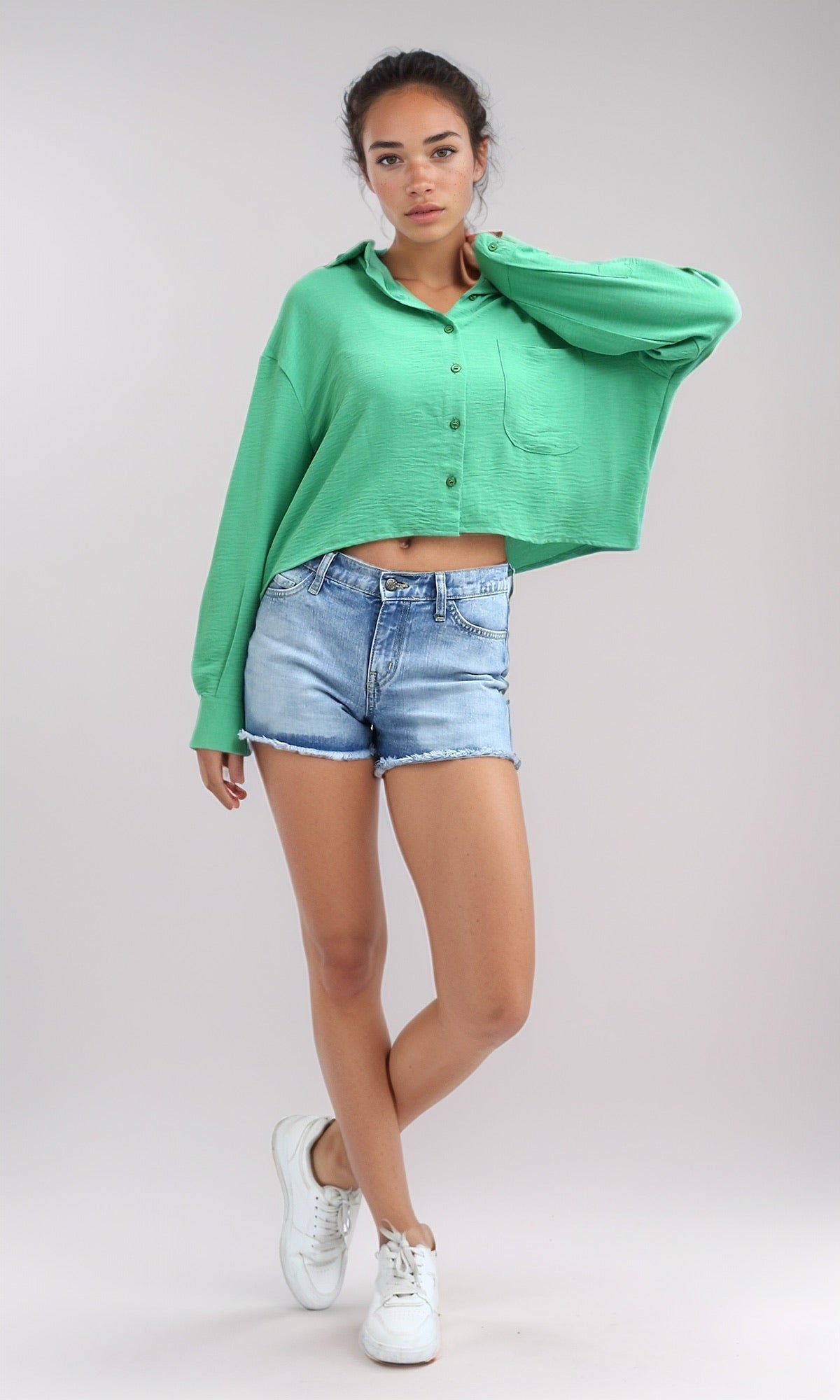 O197606 Side Patched Pocket Regular Fit Green Cropped Shirt