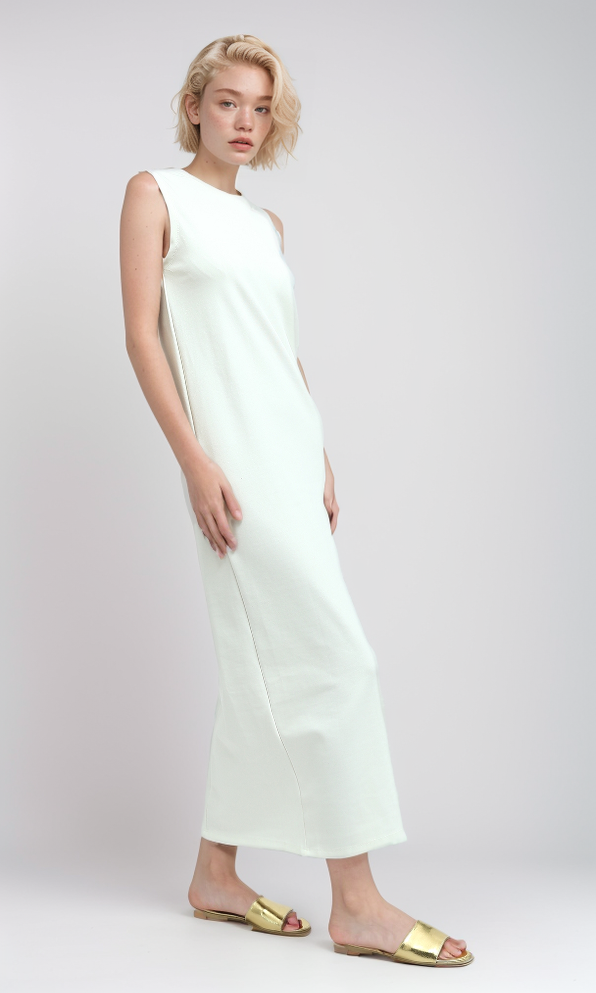 O197711 Sleeveless Solid Summer Midi Dress - White