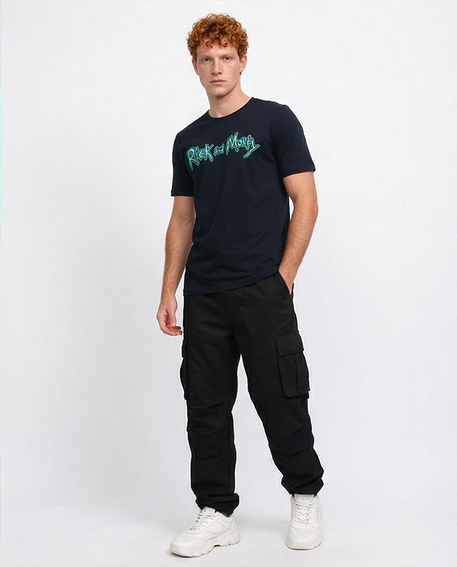 تيشيرت جرافيك للرجال من RAVIN x Rick and Morty – تيشيرت أسود بنمط ملابس الشارع مع طباعة "Not Arguing" على الظهر - O198039