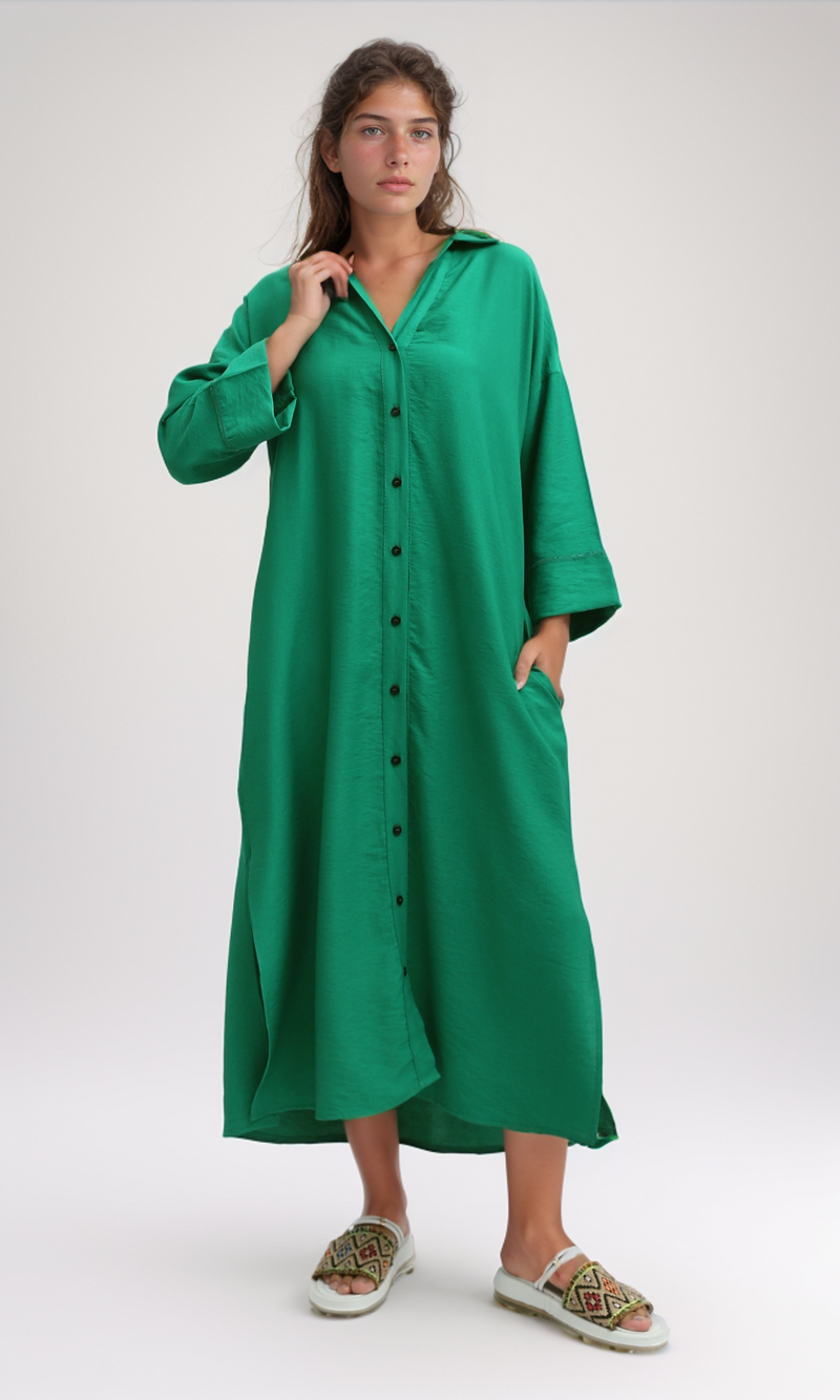 فستان قميص أخضر بأكمام طويلة وأزرار كاملة