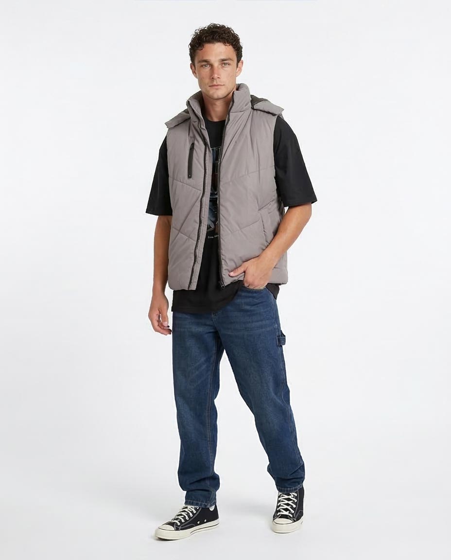 Ravin Men’s Hooded Chevron-Quilted Puffer Vest – Steel Grey - O198263