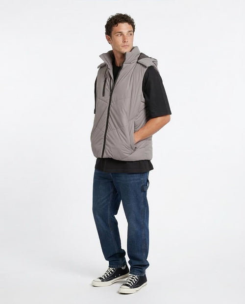 Ravin Men’s Hooded Chevron-Quilted Puffer Vest – Steel Grey - O198263