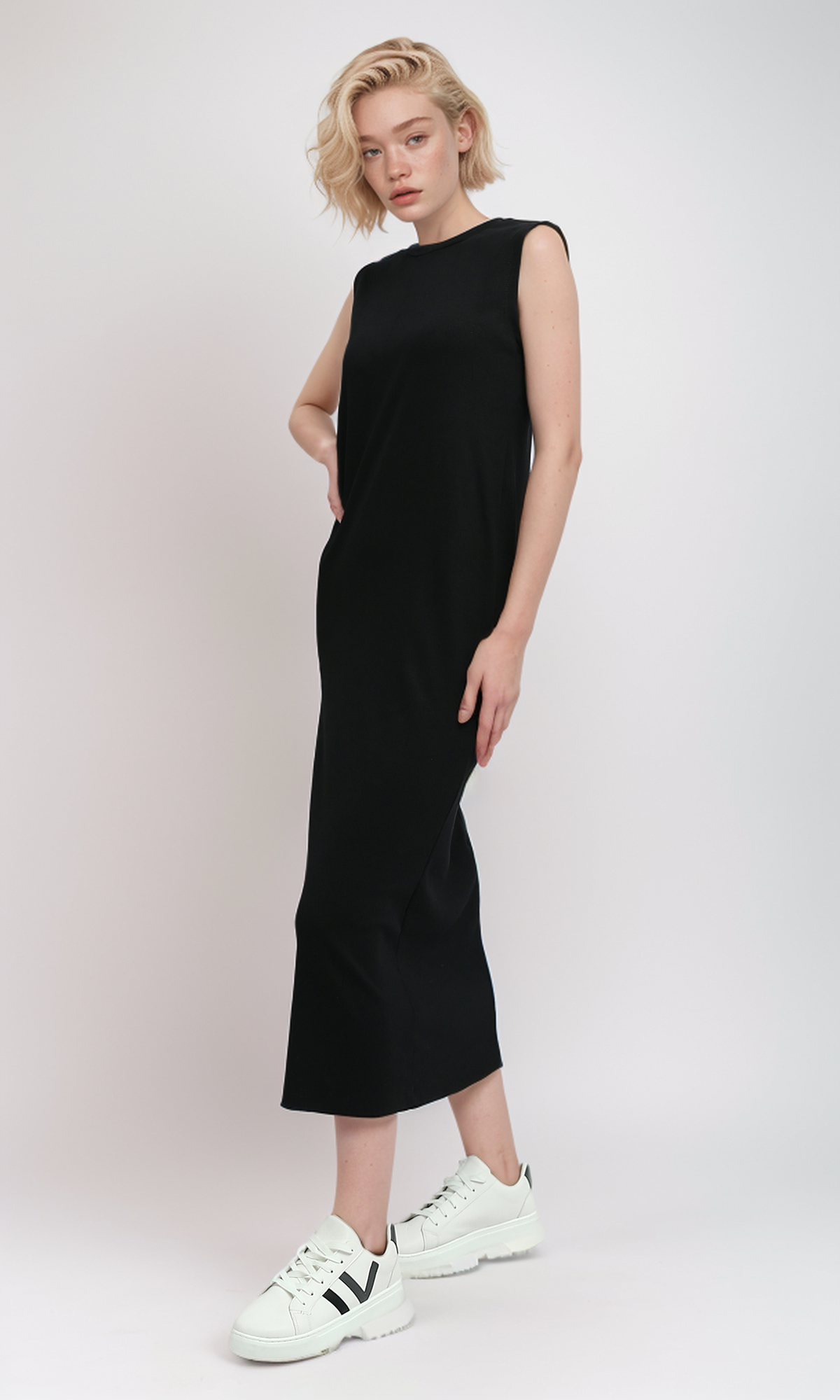 Sleek Ribbed High-Neck Sleeveless Midi Dress - Black - O198523