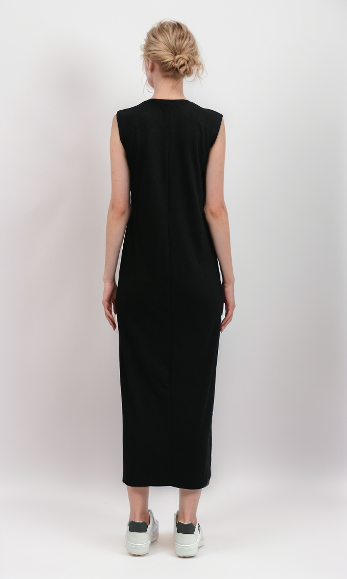 Sleek Ribbed High-Neck Sleeveless Midi Dress - Black - O198523