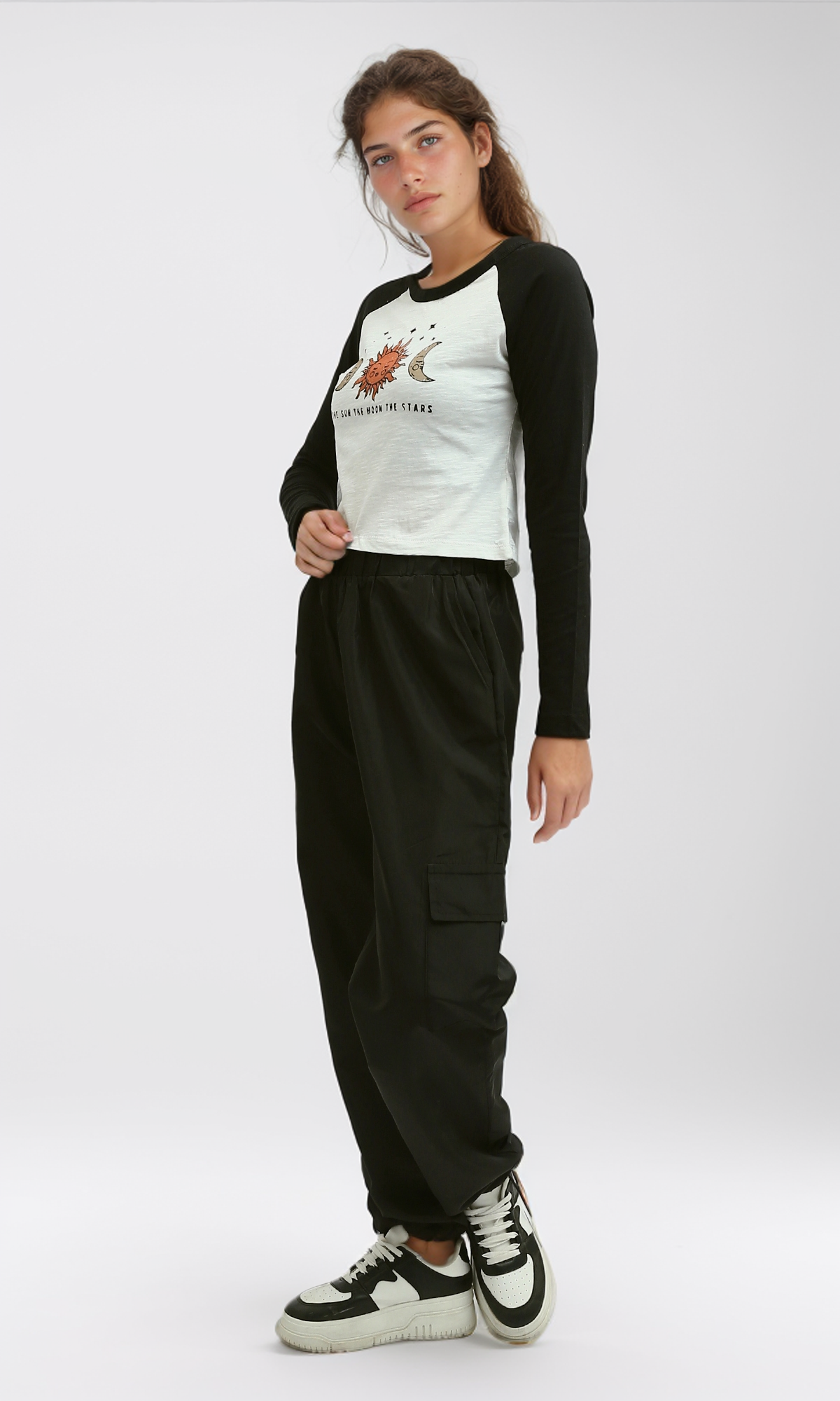 O198538 - White & Black Sleeve Cropped Tee Printed