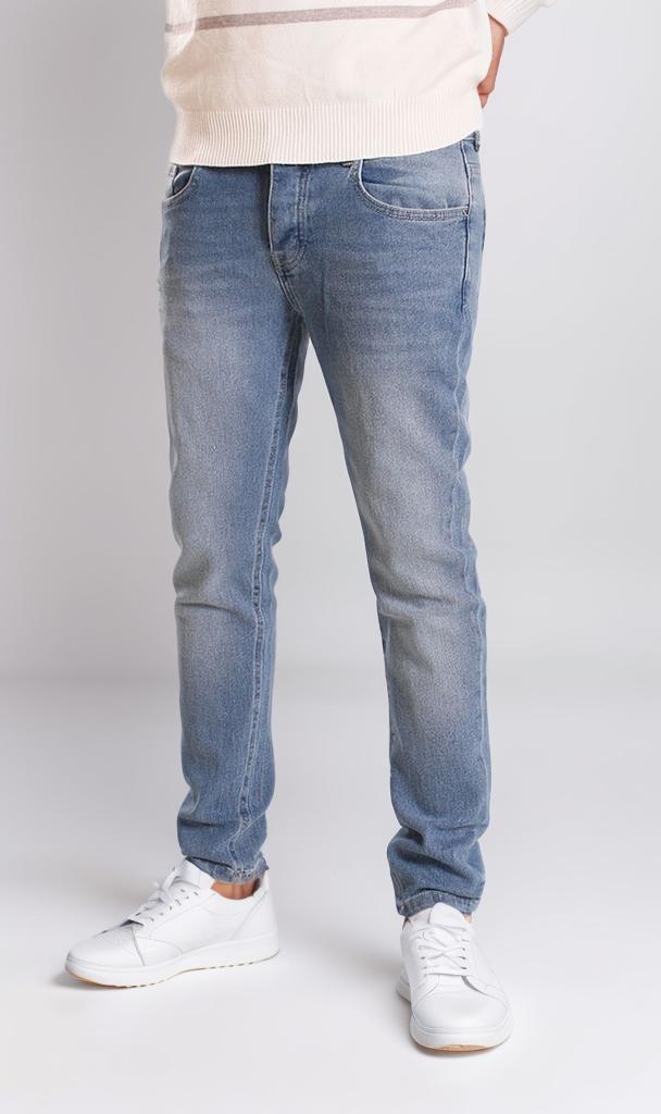 o198550-STRAIGHT-LEG DENIM JEANS - LIGHT WASH