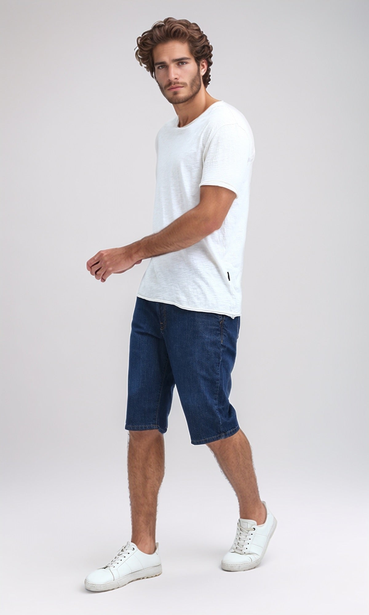 Classic Indigo Straight-Fit Denim Shorts - O198729