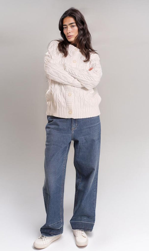 o198956-CABLE-KNIT CARDIGAN - WHITE