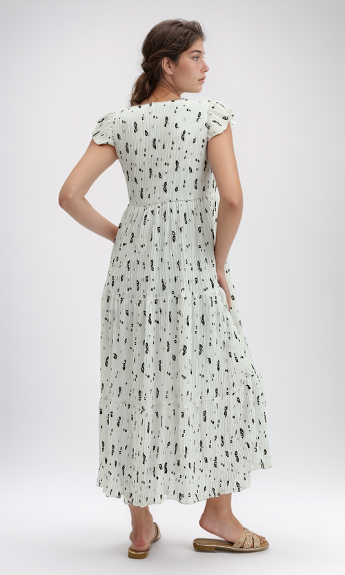 فستان ماكسي أبيض زهور مطبوعة مع تفاصيل كشكشة