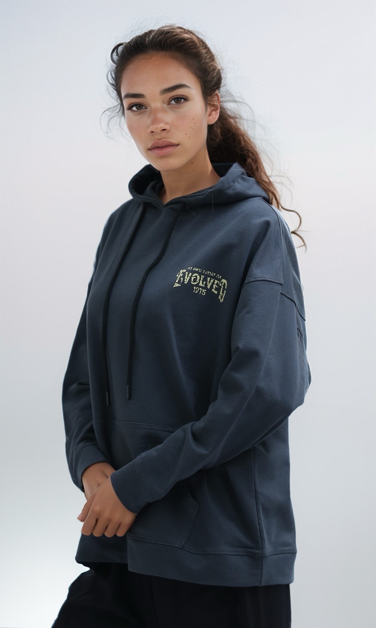 O199100 Women Sweat Shirt