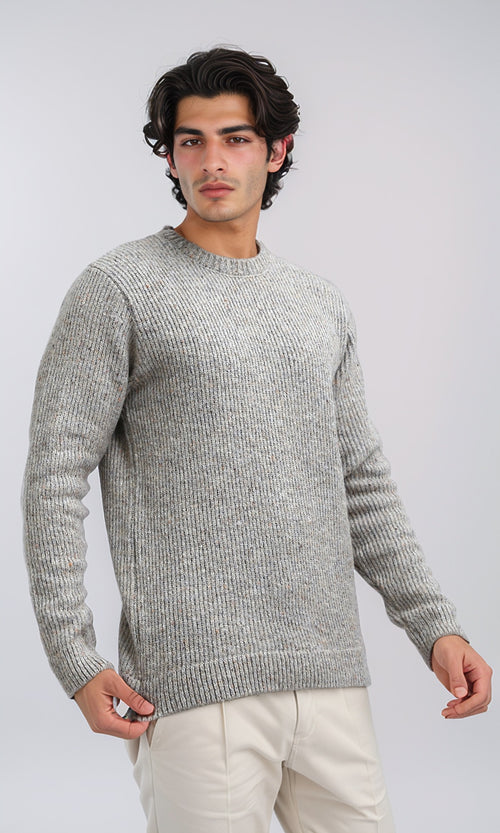 بلوفر بيج مع رقبة دائرية مضلعة