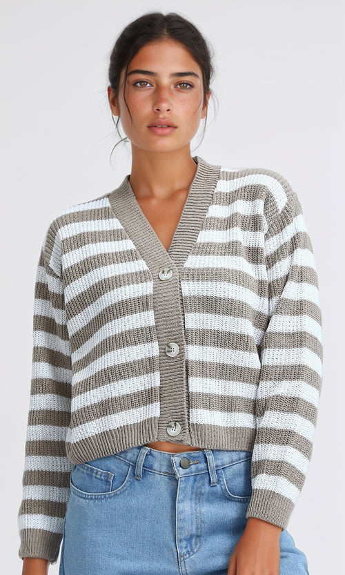 O200311 - Knitted Winter Cardigan - Beige & White