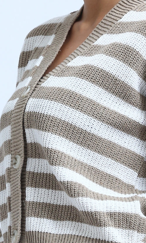 O200311 - Knitted Winter Cardigan - Beige & White