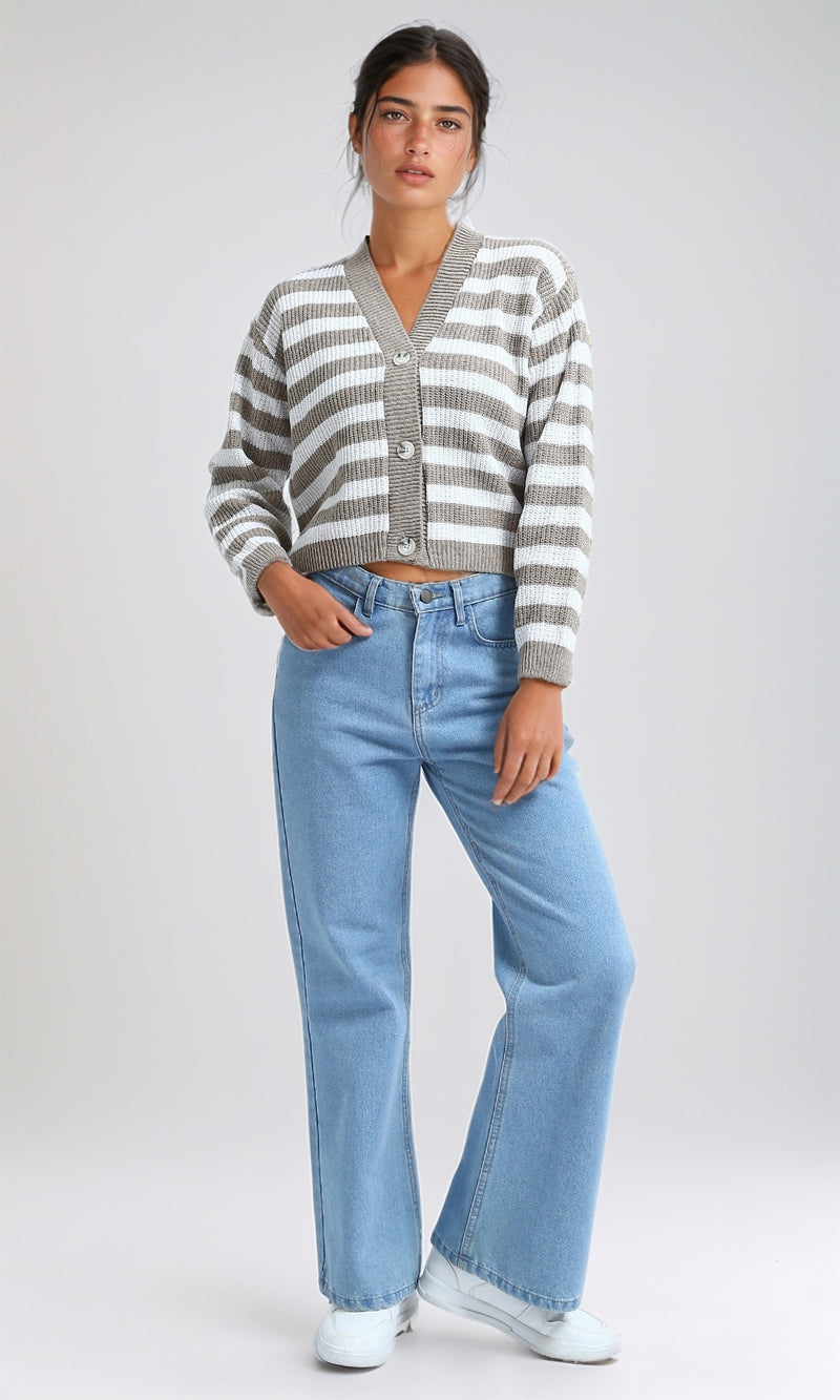 O200311 - Knitted Winter Cardigan - Beige & White