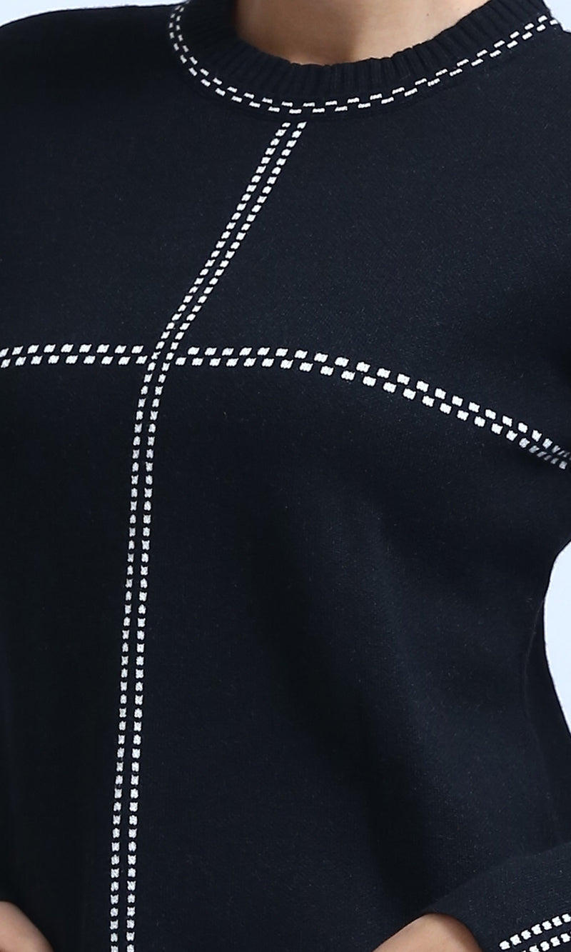 O200395 - Round Long Sleeves Solid Pullover - Black