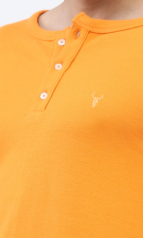 o200708 - Solid Henley Shirt With Buttoned Neck - Hot Orange