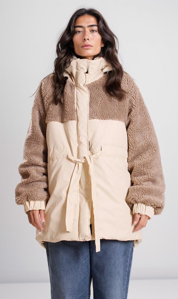 O200775-REVERSIBLE SHEARLING COAT - BEIGE