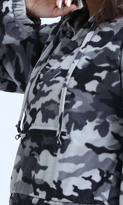 O201153 - Long Sleeves Cropped Camouflage Hoodie - Grey & White