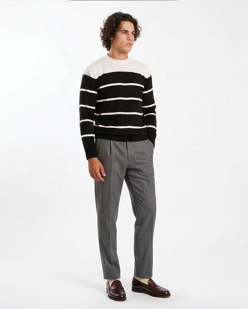 Ravin Men’s Horizontal Stripe Crew Neck Knit Sweater - Black and White - o201340